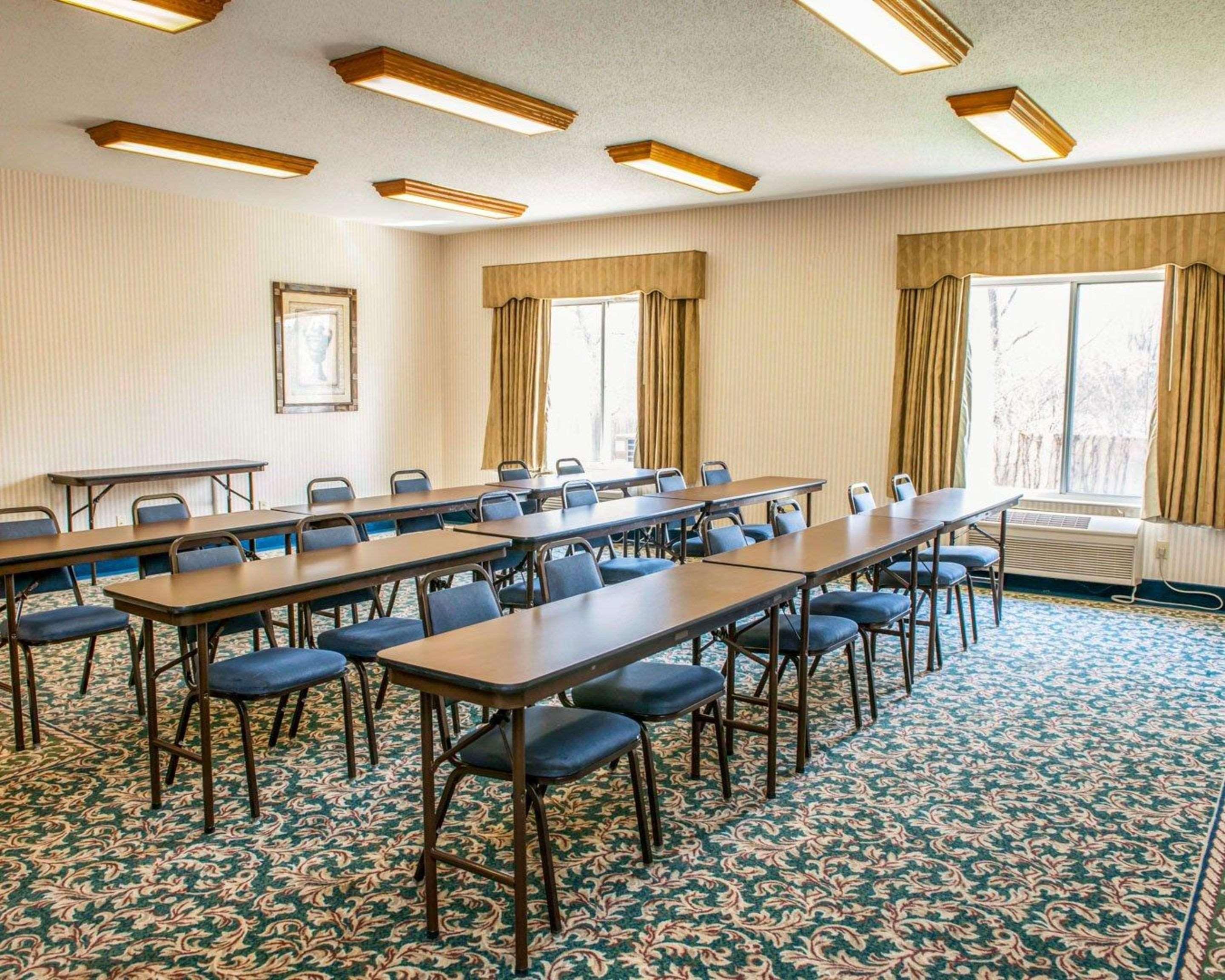 Comfort Suites Auburn Near I-69 Dış mekan fotoğraf