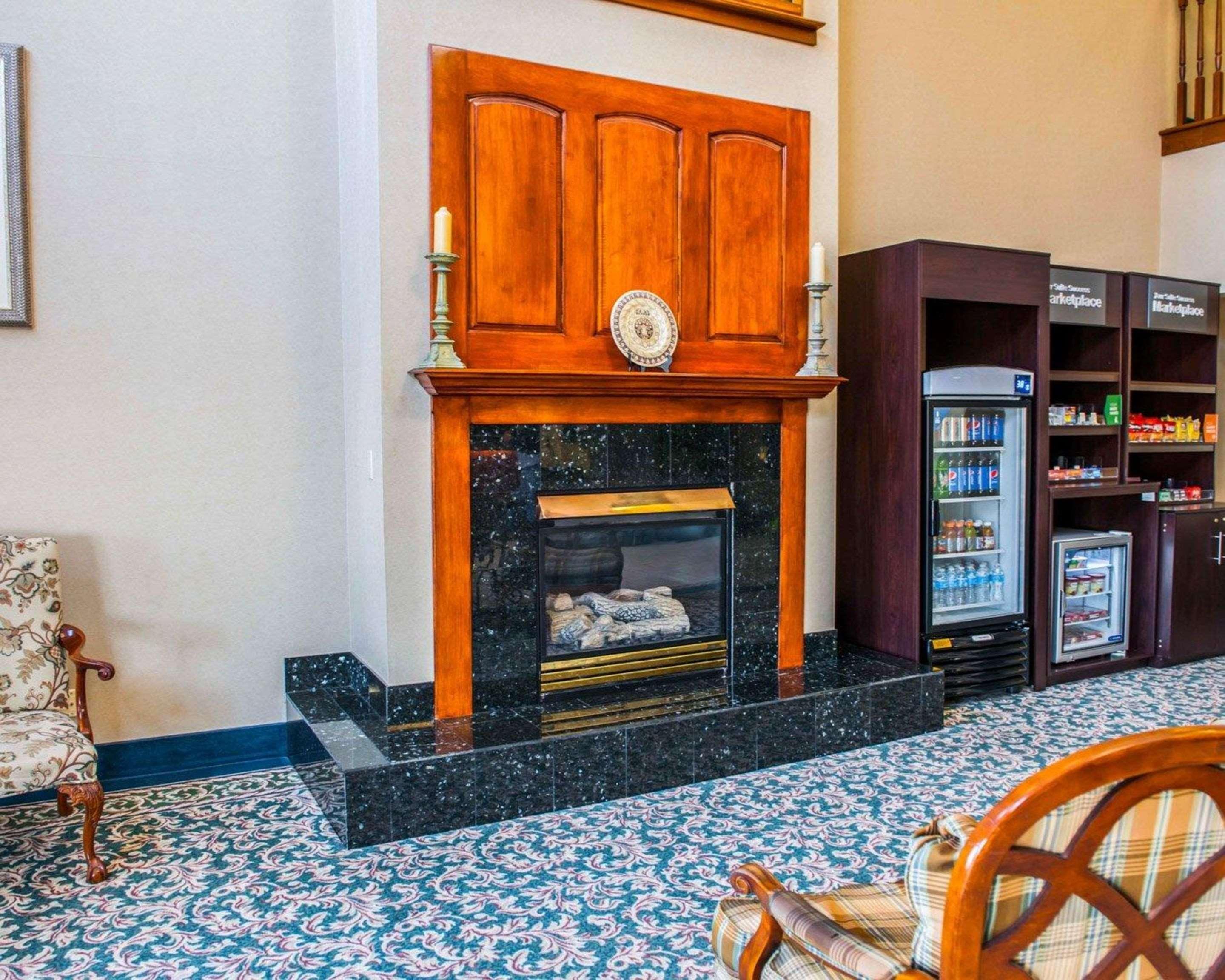 Comfort Suites Auburn Near I-69 Dış mekan fotoğraf