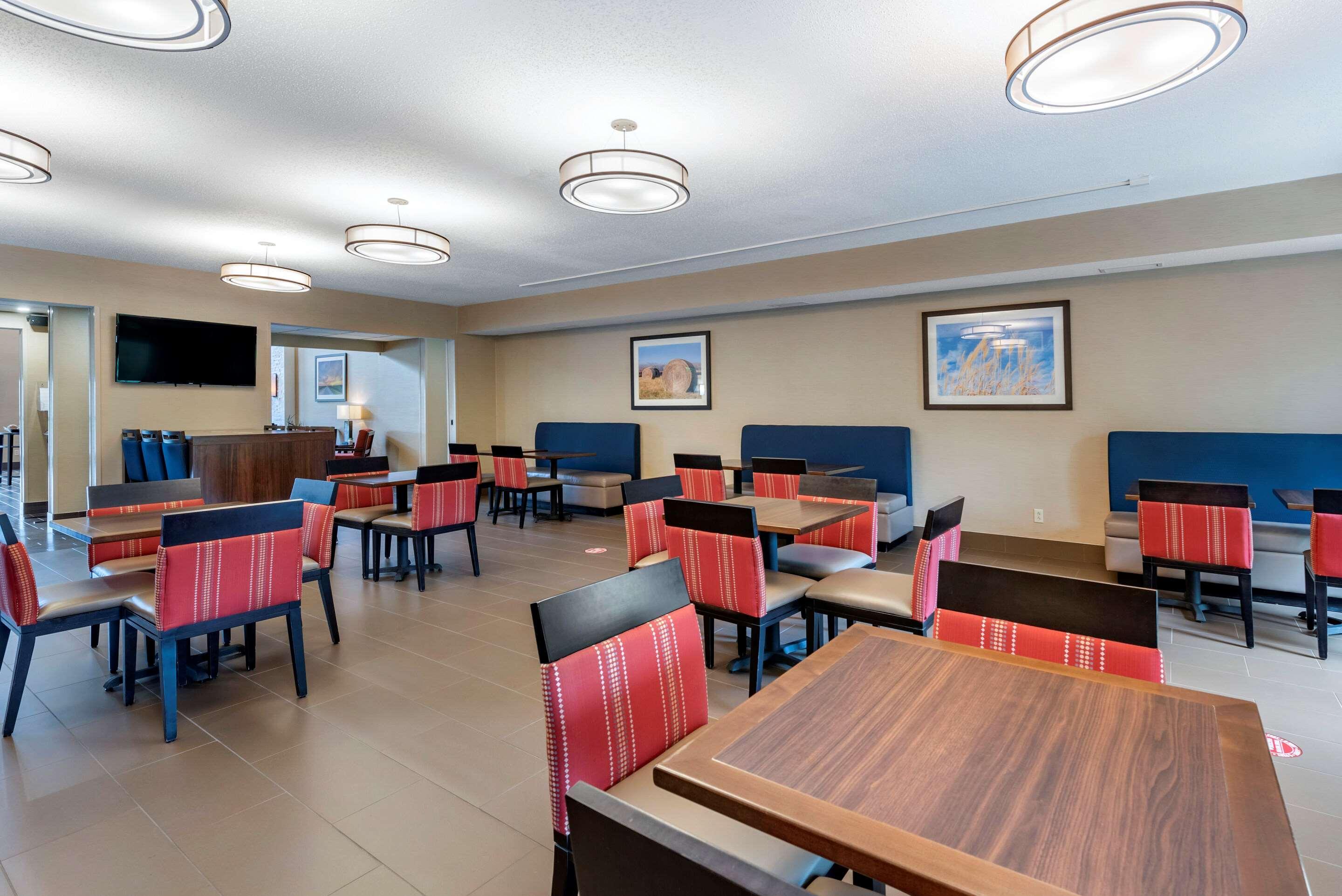 Comfort Suites Auburn Near I-69 Dış mekan fotoğraf